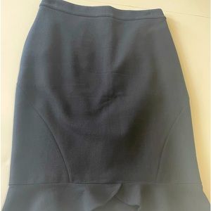 Ann Taylor navy knee length skirt size 4 NWOT